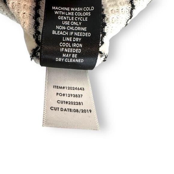 Torrid Women's Waffle Snap Henley Long Sleeve Tee Size 3X Stripe Black White - Picture 9 of 10